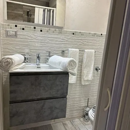 Апартаменты Giordana House *